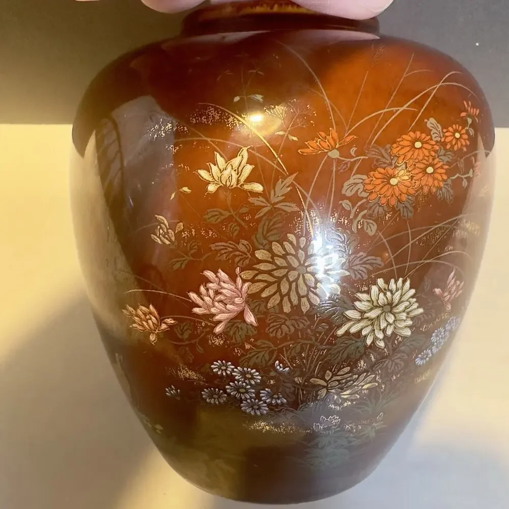 Toyo Japan Floral Vase Red Lacquered Finish 8” Hand-Painted Chrysanthemum Design